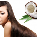 Sử dụng dầu dừa trong lúc gội đầu để mang đến mái tóc mềm mượt